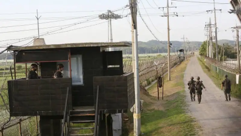 КНДР намерена вернуть военных в демилитаризованную зону