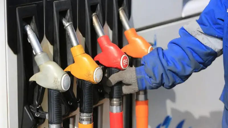 Цены на бензин утвердили в Казахстане, фото - Новости Zakon.kz от 15.07.2022 10:11