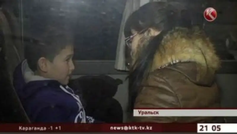 Детей из Березовки госпитализировали прямо в аэропорту