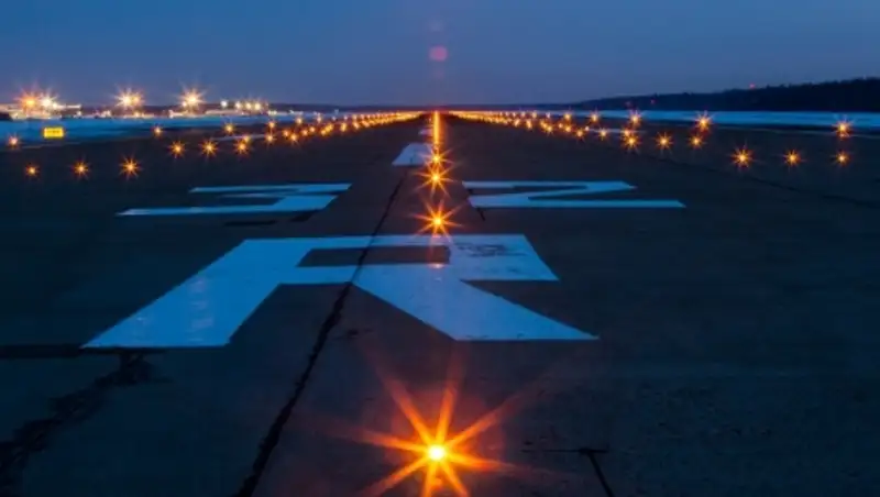 Самолет, летевший из Москвы в Таиланд, сел в Ташкенте из-за технической неисправности
