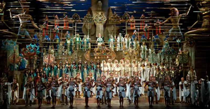 Зрелищная, динамичная, звездная «Аида» XXI века