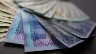 Деньги, возврат из-за рубежа , фото - Новости Zakon.kz от 05.06.2022 12:51