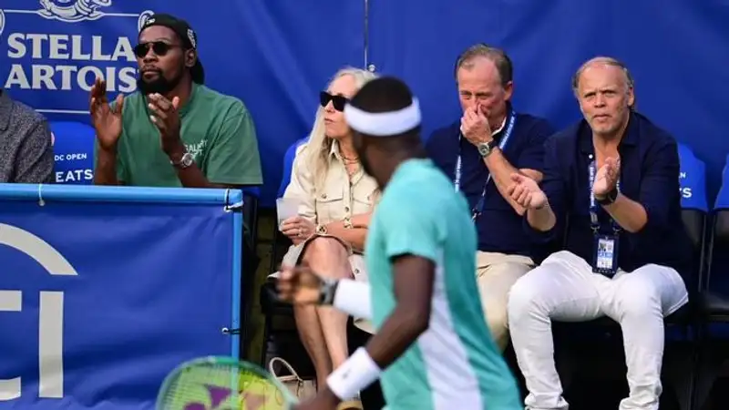 Видео: двукратный чемпион НБА Кевин Дюрант посетил турнир АТР-500 в Вашингтоне