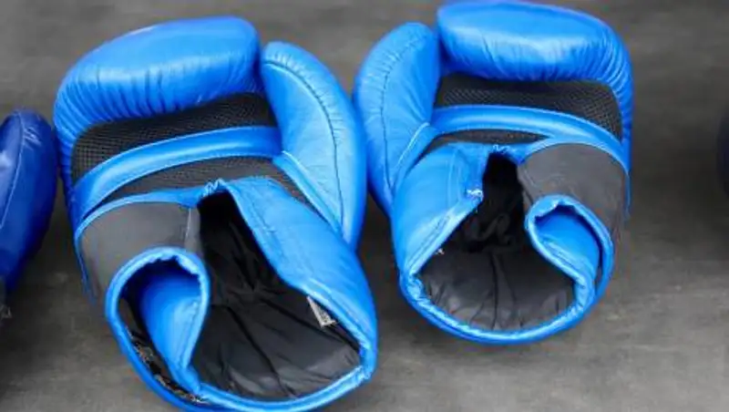 На чемпионате по боксу Санжар Ташкенбай стартовал с победы