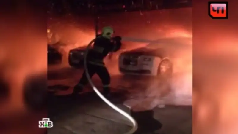 Сгоревшие в центре Москвы Bentley, Mercedes и Rolls-Royce принадлежали одному владельцу