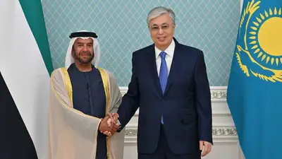 Токаев провел встречу с шейхом Суруром бен Мухаммедом Аль Нахаяном, фото - Новости Zakon.kz от 26.05.2023 17:29