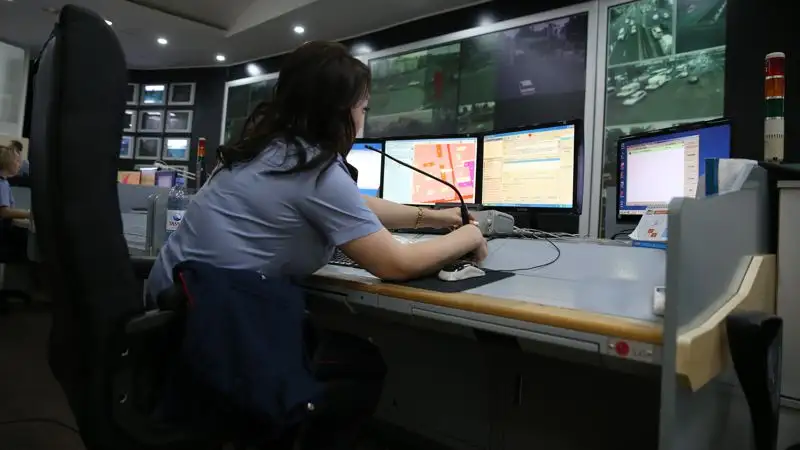 Попытка ограбления возле обменника в столице попала на видео