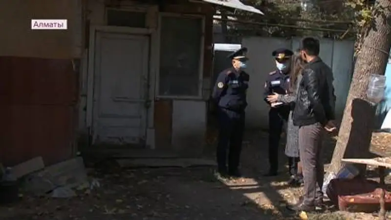 При пожаре в частном секторе в Алматы погиб человек