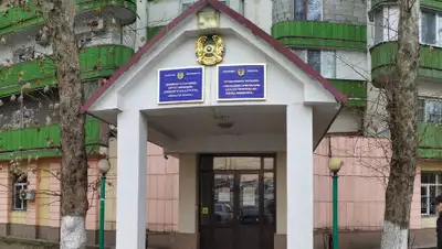 otyrar.kz, фото - Новости Zakon.kz от 19.08.2020 12:38