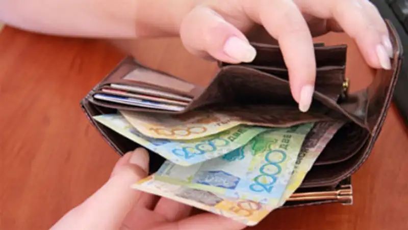 Фонд заработной платы за месяц прибавил в объемах 12%