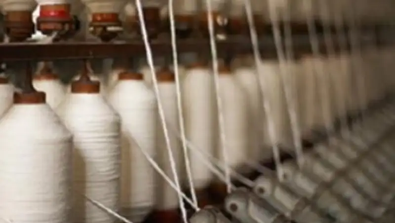 Глава государства посетил текстильную фабрику в Шымкенте 