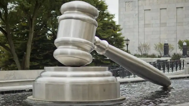 За нарушение гражданских прав: убийца Джорджа Флойда получил еще 20 лет