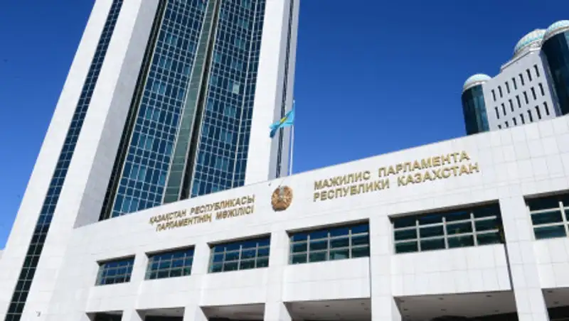Мажилис рассмотрел за нынешнюю сессию 110 законопроектов