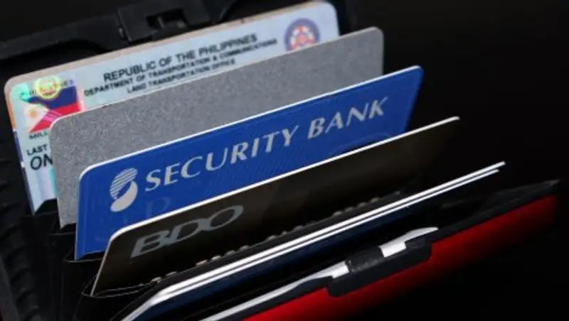 Мошенник снял c карты актюбинца все имевшиеся деньги