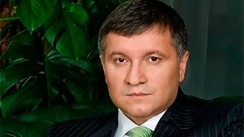 Аваков в Facebook "набросился" на Яроша