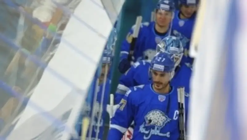 СМИ: "Барыс" выиграет у СКА, но не в основное время