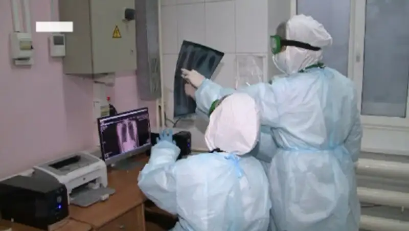 В Алматы вылечили пациента со 100%-м поражением легких