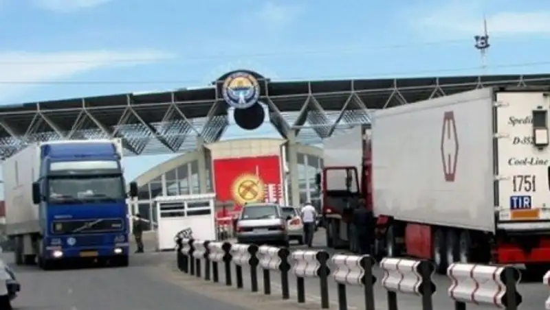 Кыргызстанских перевозчиков оштрафовали на сумму более 150 тысяч тенге