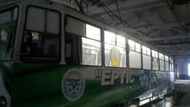 В трамваях Павлодара установили освещение, отвечающее стандартам «зеленой экономики», фото - Новости Zakon.kz от 23.11.2013 21:44