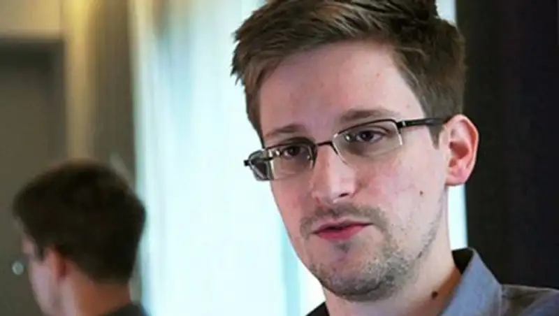 Сноуден прокомментировал доклад конгресса США