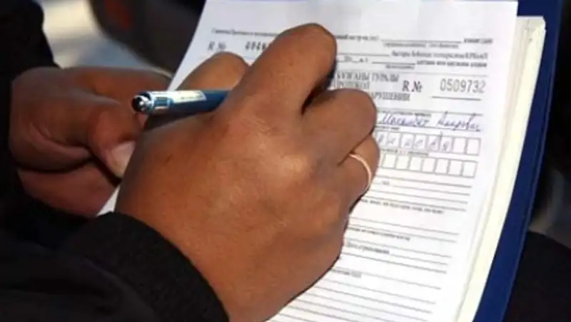 За что могут забрать водительское удостоверение?