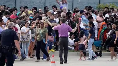 Неизвестный открыл стрельбу в торговом центре Техаса , фото - Новости Zakon.kz от 07.05.2023 06:43