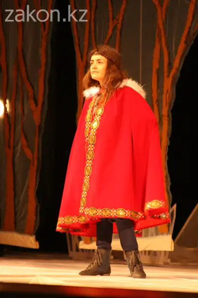 В ТЮЗе им. Н. Сац состоялась премьера детского спектакля «Снежная королева» (фото) В ТЮЗе им. Н. Сац состоялась премьера детского спектакля «Снежная королева» (фото), фото - Новости Zakon.kz от 21.11.2012 19:54