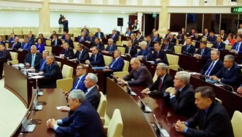 Парламент Казахстана ратифицировал поправки в соглашение с Узбекистаном о пунктах пропуска