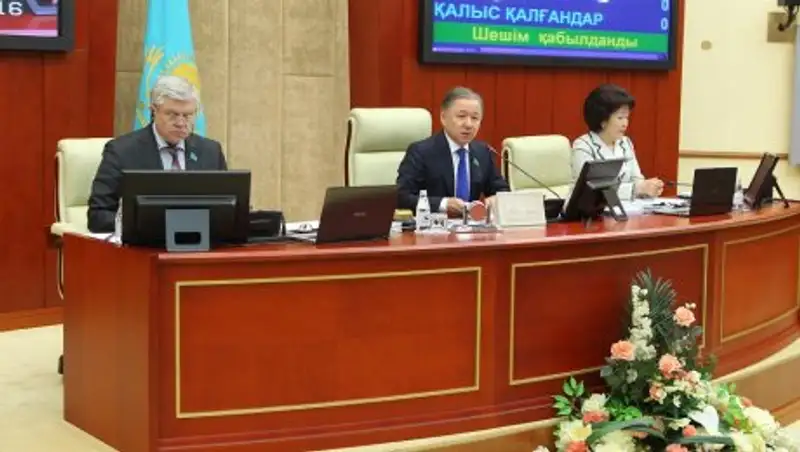 Нигматулин: Законопроект о госслужбе будет способствовать повышению эффективности госаппарата