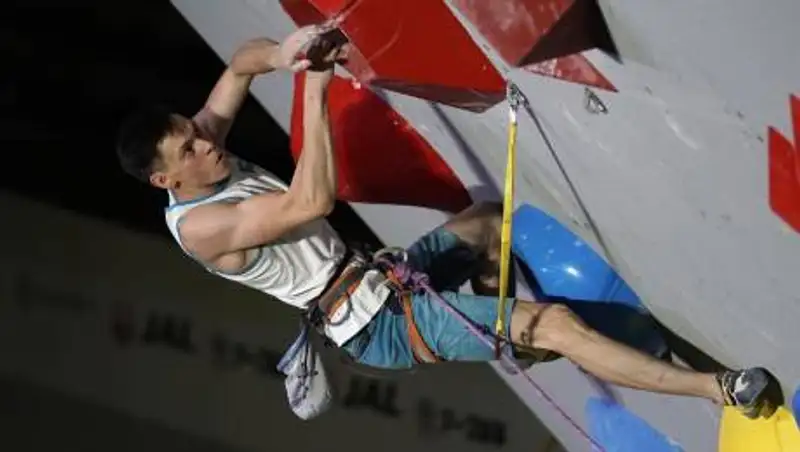 Казахстанский скалолаз занял призовое место на международном турнире по боулдерингу