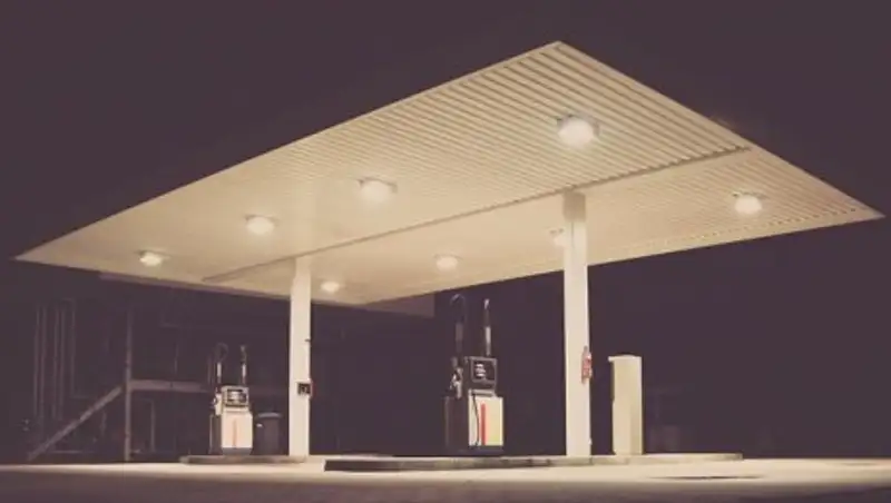 Около 20 тонн дизтоплива украли разбойники на АЗС в Алматинской области