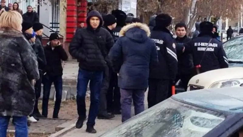Молодые люди устроили драку рядом с автовокзалом в Астане