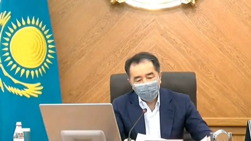 Сагинтаев рассказал о мерах по повышению доступности лекарств в аптеках