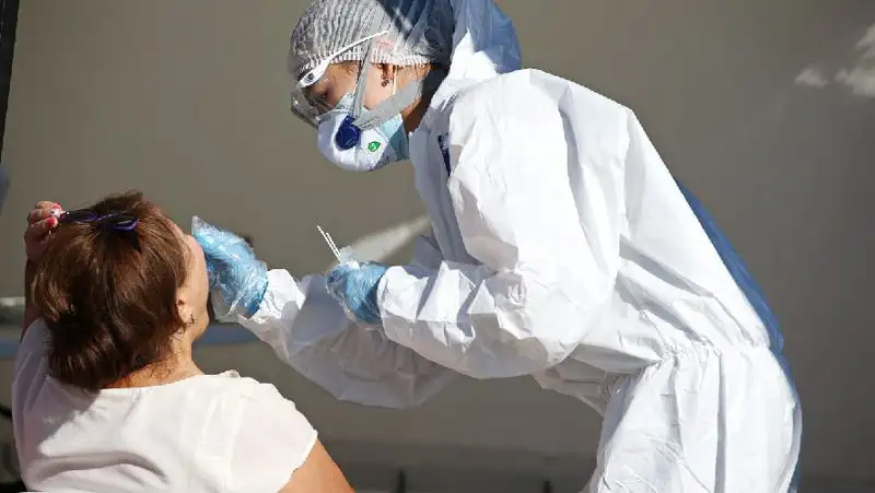 В Пекине изменили период карантина для прибывающих из-за рубежа