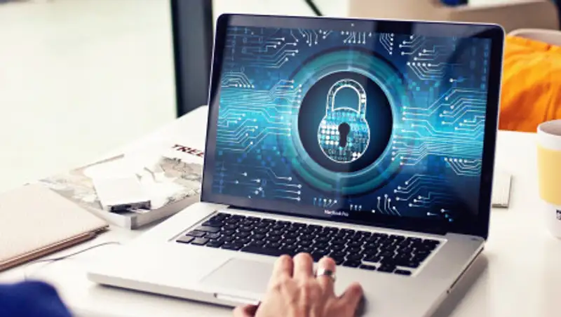 Проблемы с доступом в Интернет в период митингов объяснили в Генпрокуратуре