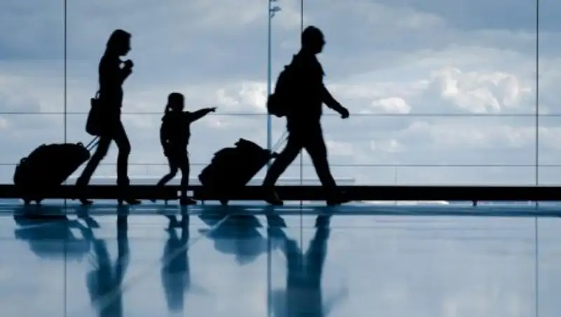 С начала года Казахстан покинуло около семи тысяч человек