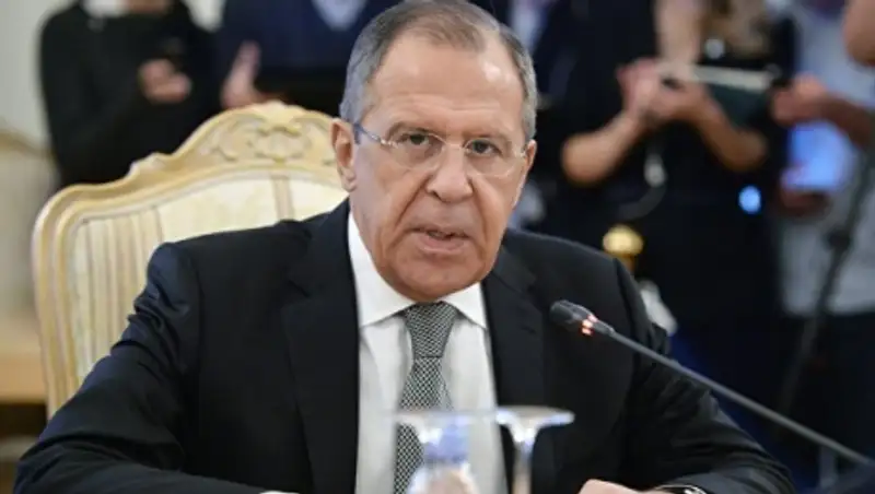 Лавров: РФ ждет информацию об инициативе Эр-Рияда и встрече в Париже