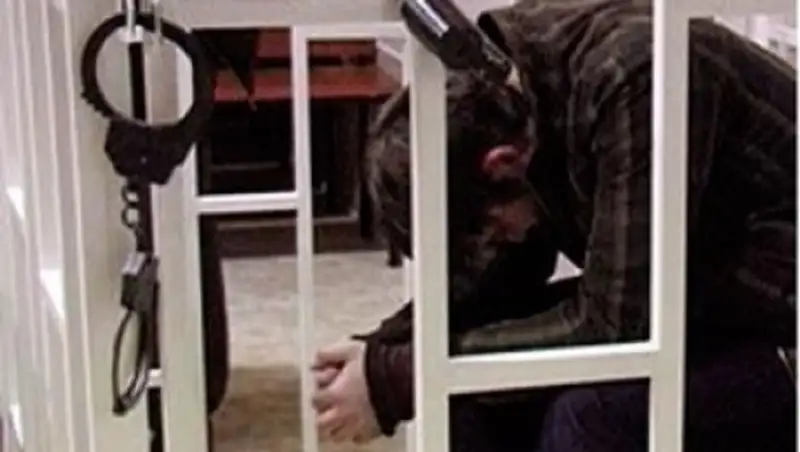 Владельца крупной сети магазинов одежды в Шымкенте обвиняют в похищении человека