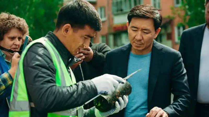 В Усть-Каменогорске пересмотрели практику ремонта дорог, фото - Новости Zakon.kz от 20.07.2023 10:46