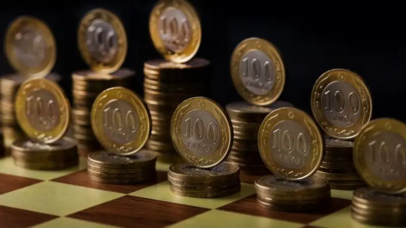 В Нацбанке рассказали, что влияло на курс тенге в течение месяца