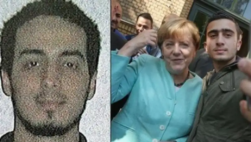 Пользователи соцсетей нашли селфи Меркель со смертником из Брюсселя