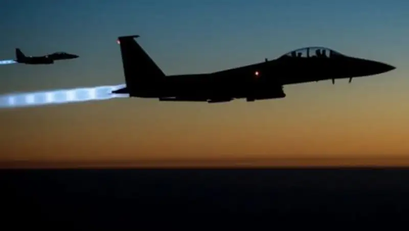 При авианалете сил коалиции на сирийские деревни погибли около 30 человек