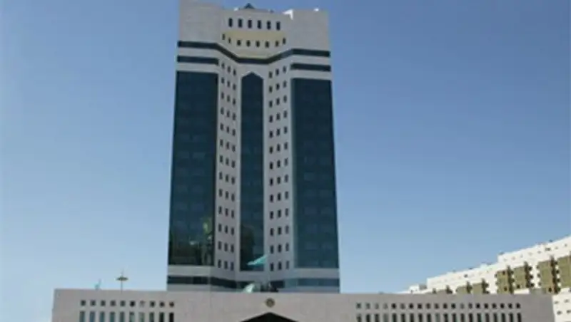 В РК утверждены стандарты госуслуг в сфере оборота оружия и лицензирования пиротехники