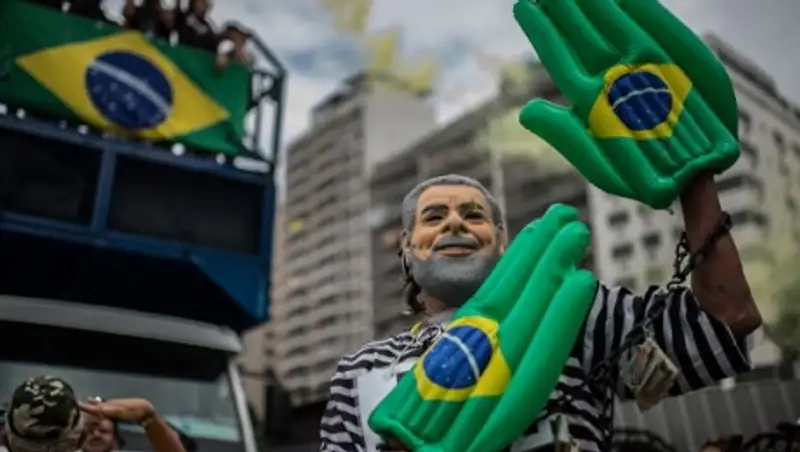 В Бразилии протестуют против назначения Силвы в администрацию Роуссефф