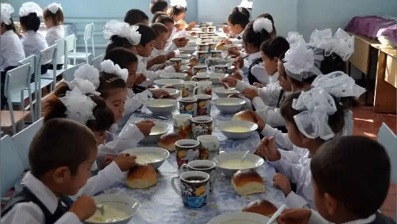 В Казахстане стартовал декадник по организации школьного питания