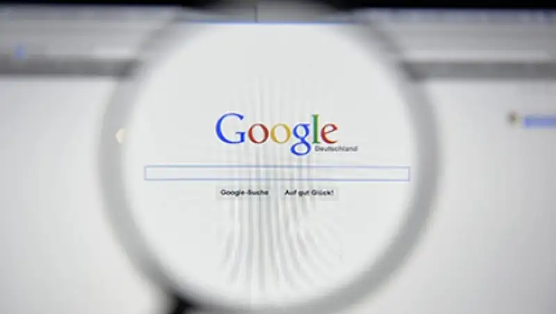 Свой домен обойдется Google в восемь долларов в год