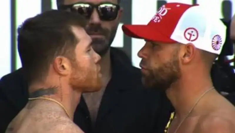 "Канело" и Сондерс прошли взвешивание перед боем 9 мая за три титула чемпиона мира