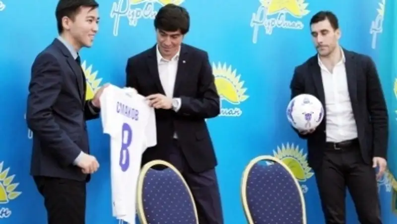 Молодежь Павлодара встретилась с Давидом Лория и Саматом Смаковым 