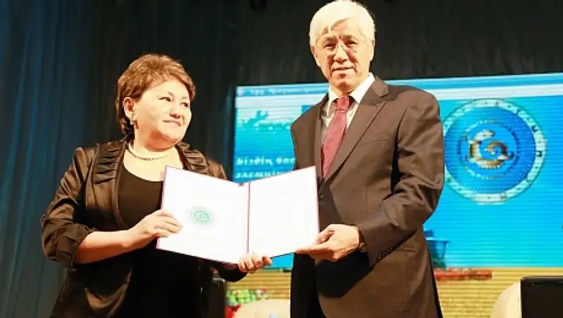 Аким Алматинской области встретился с работниками сельского хозяйства