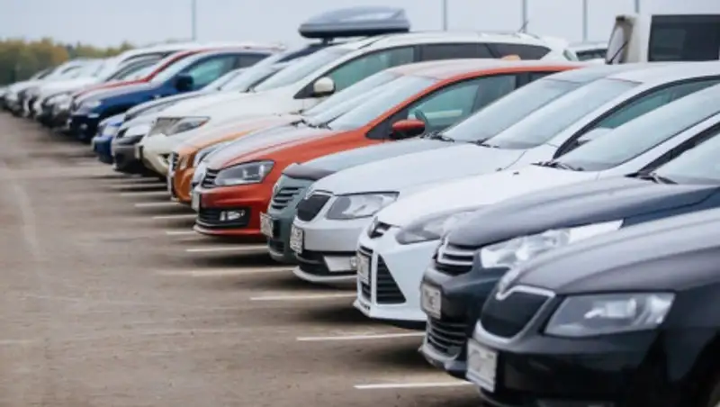 Два из трех автомобилей в Казахстане старше 10 лет
